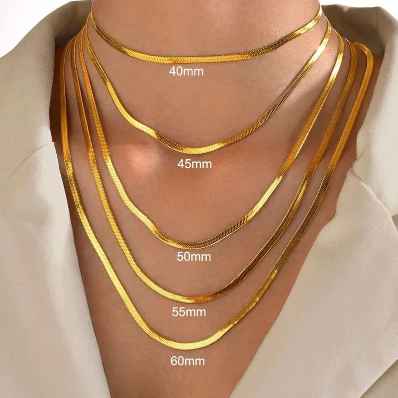 Elegant Gold Snake Necklace
